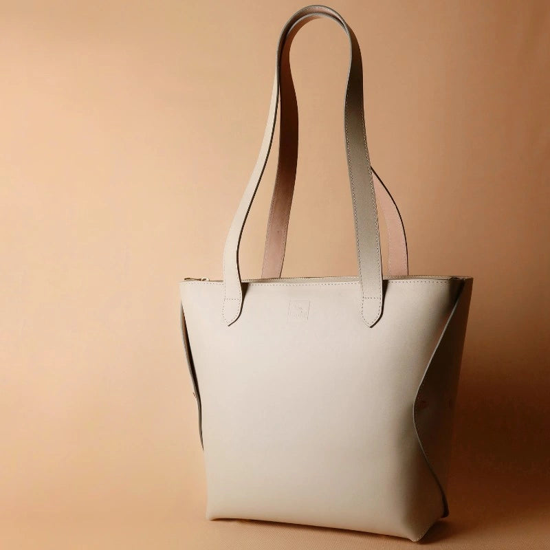 Back View of a White Leather tote with upright handles
