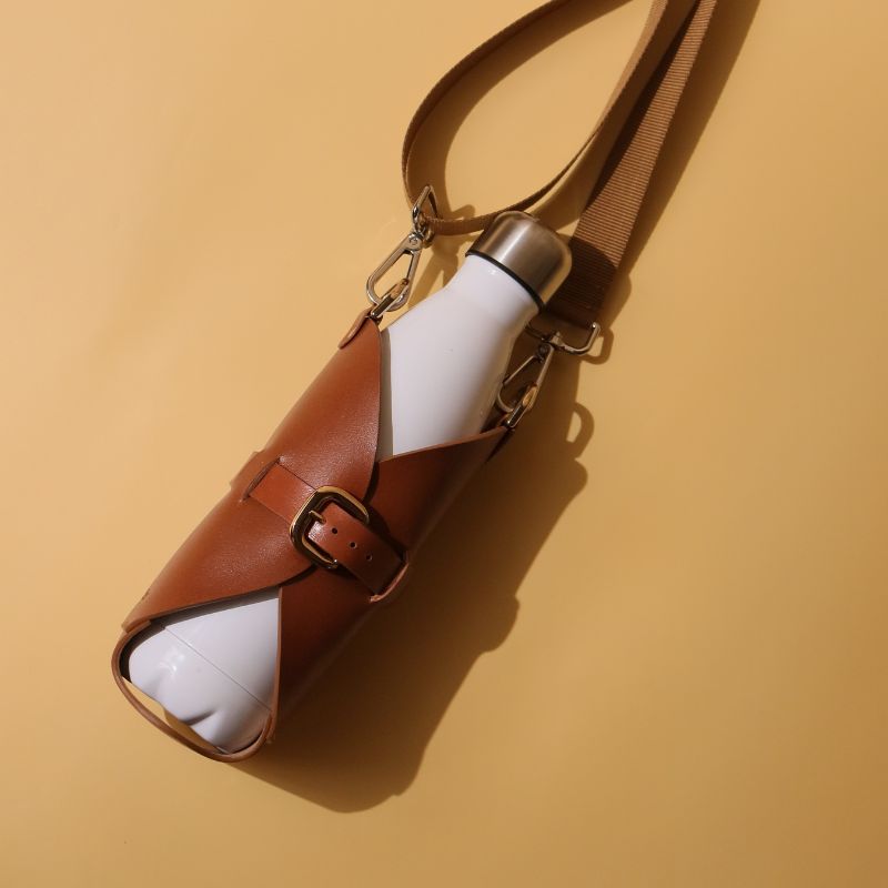 Leather Bottle Carrier Case in Tan