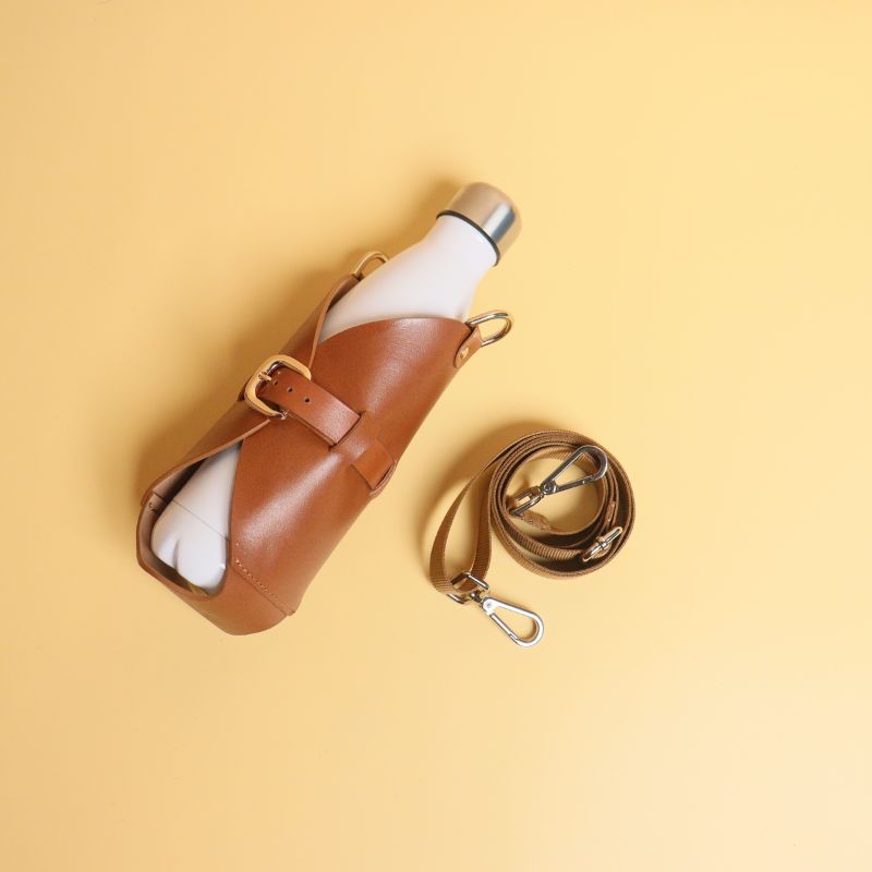 Leather Bottle Carrier Case in Tan