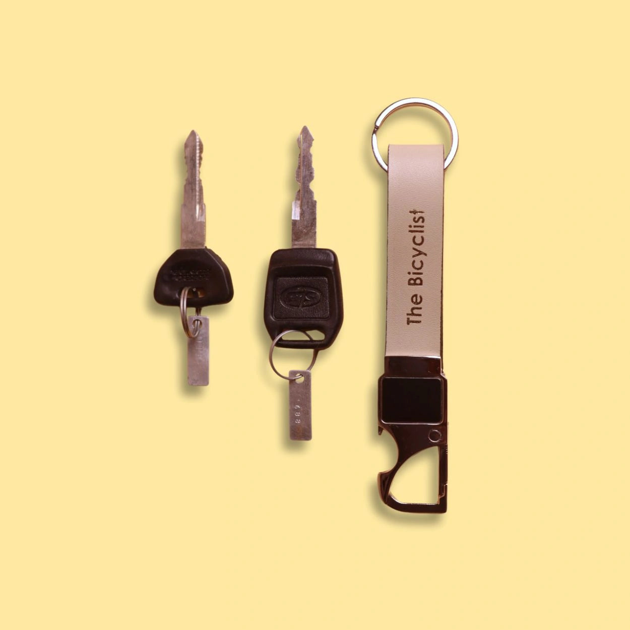 Key Chain in Off-white