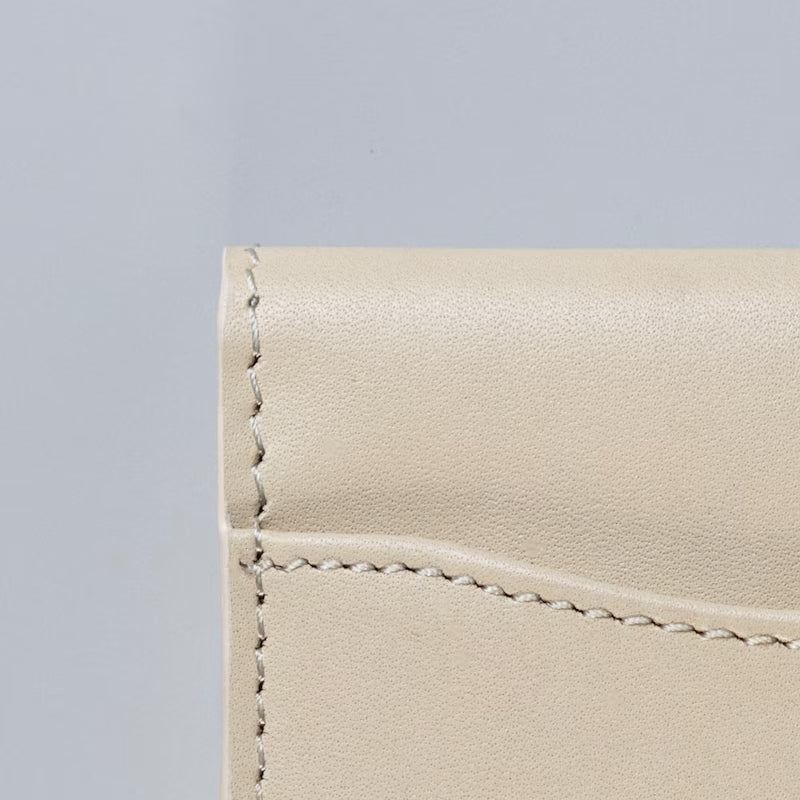 Slim Bifold Card Wallet in Off White