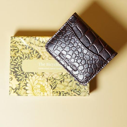 Slim Bifold Card Wallet in Wine Red