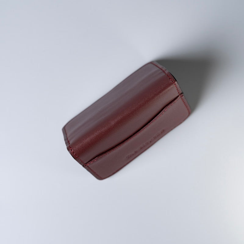 Minimalist Bifold Card Wallet in Maroon