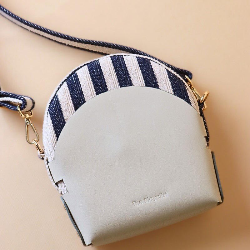 Off white striped shoulder bag outlet